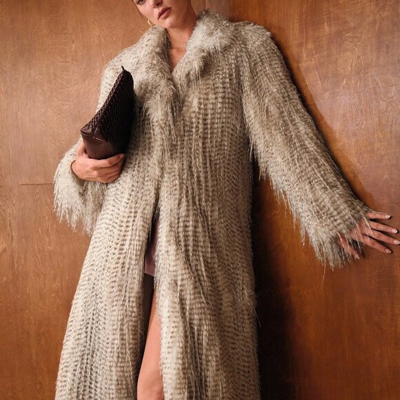 White Preppy Women's All Over Print Faux Fur Midi Coat - Picture 5 of 8